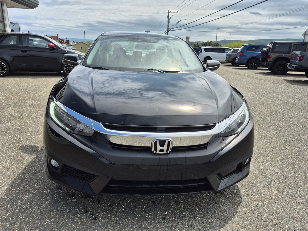 Honda Civic Sedan Touring 2017 à Carleton, Québec - 2 - w1024h768px