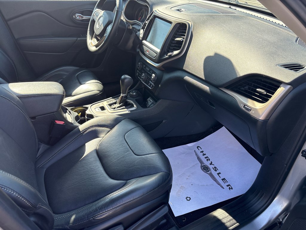 Jeep Cherokee Limited 2016 à Carleton, Québec - 11 - w1024h768px