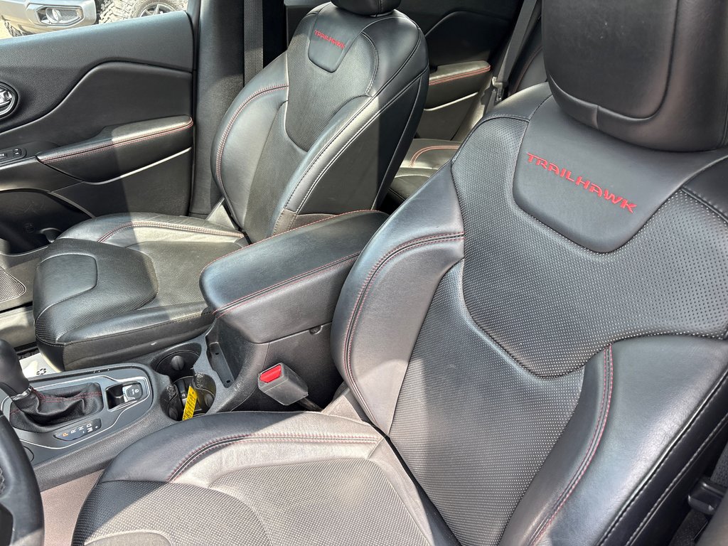 Jeep Cherokee Trailhawk Elite 2019 à Carleton, Québec - 12 - w1024h768px