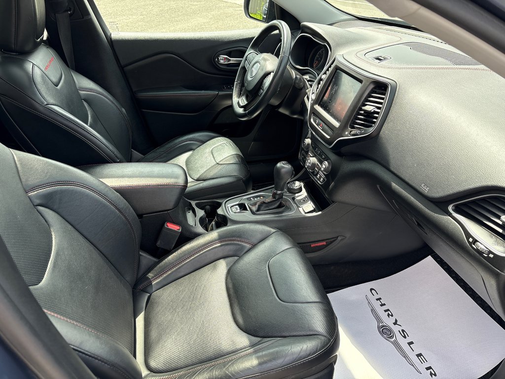 Jeep Cherokee Trailhawk Elite 2019 à Carleton, Québec - 9 - w1024h768px