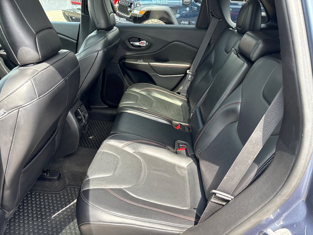 Jeep Cherokee Trailhawk Elite 2019 à Carleton, Québec - 7 - w1024h768px