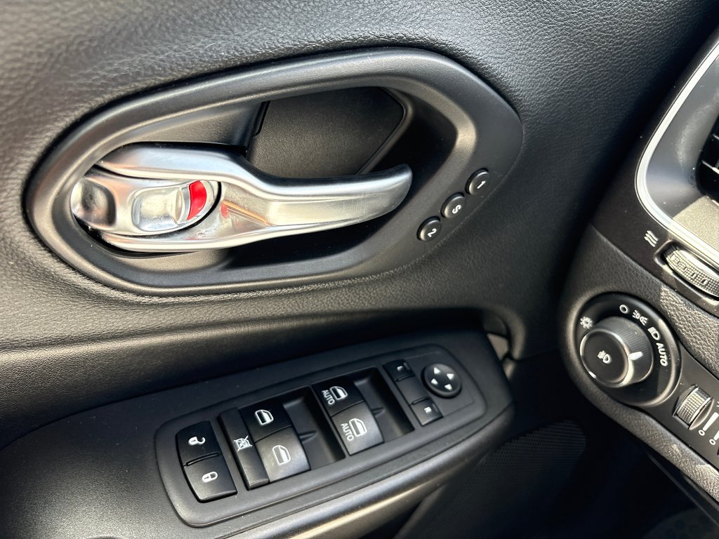 Jeep Cherokee Trailhawk Elite 2019 à Carleton, Québec - 20 - w1024h768px