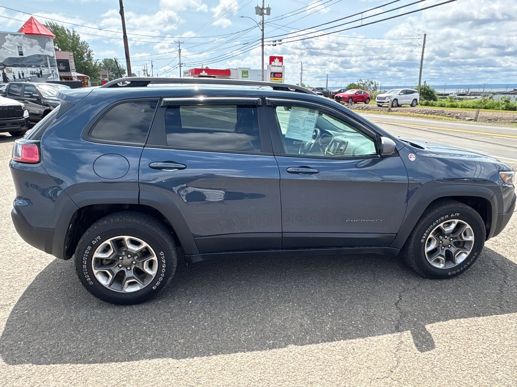 Jeep Cherokee Trailhawk Elite 2019 à Carleton, Québec - 4 - w1024h768px