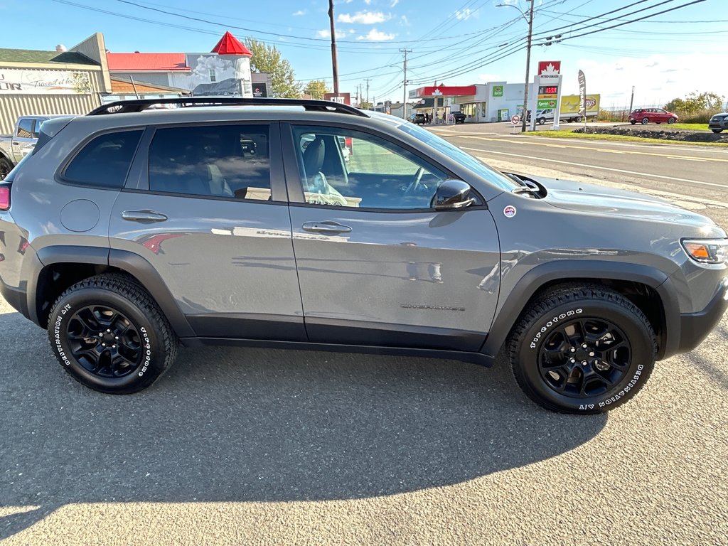 2022  Cherokee Trailhawk in Carleton, Quebec - 3 - w1024h768px