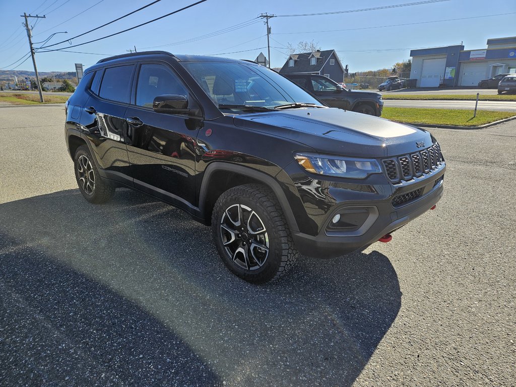 2025  Compass TRAILHAWK in Carleton, Quebec - 3 - w1024h768px