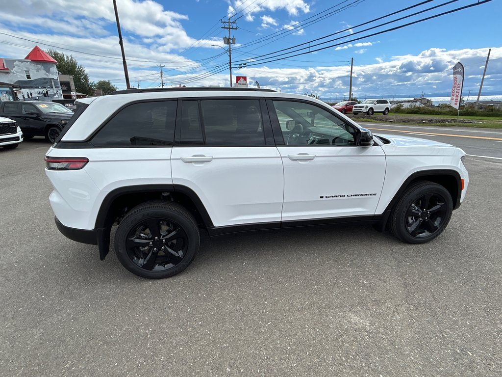 Grand Cherokee ALTITUDE 2024 à Carleton, Québec - 3 - w1024h768px