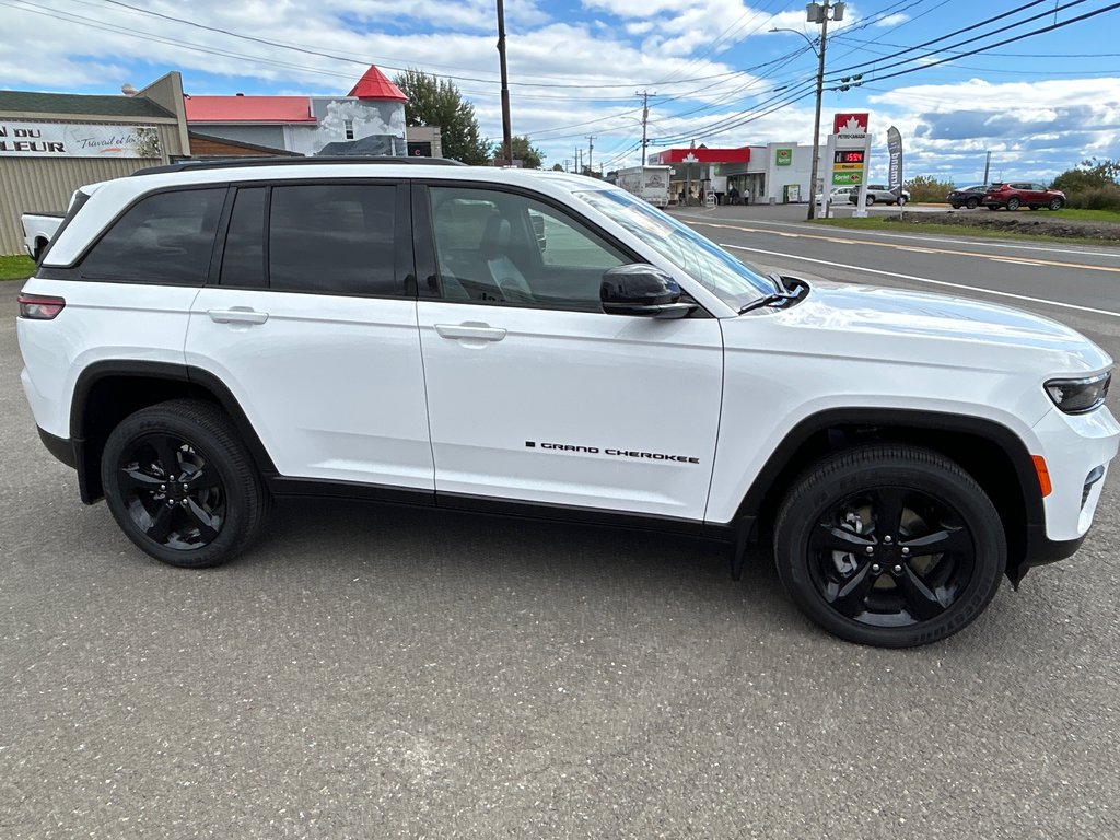 2024  Grand Cherokee ALTITUDE in Carleton, Quebec - 2 - w1024h768px