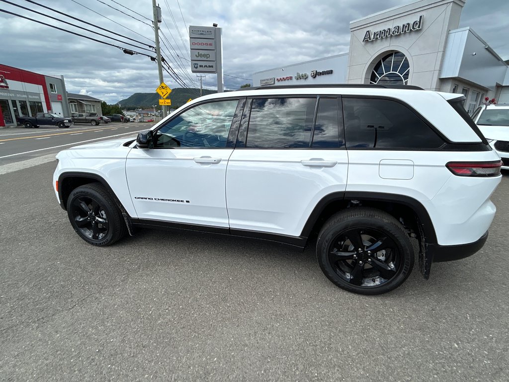 Grand Cherokee ALTITUDE 2024 à Carleton, Québec - 4 - w1024h768px