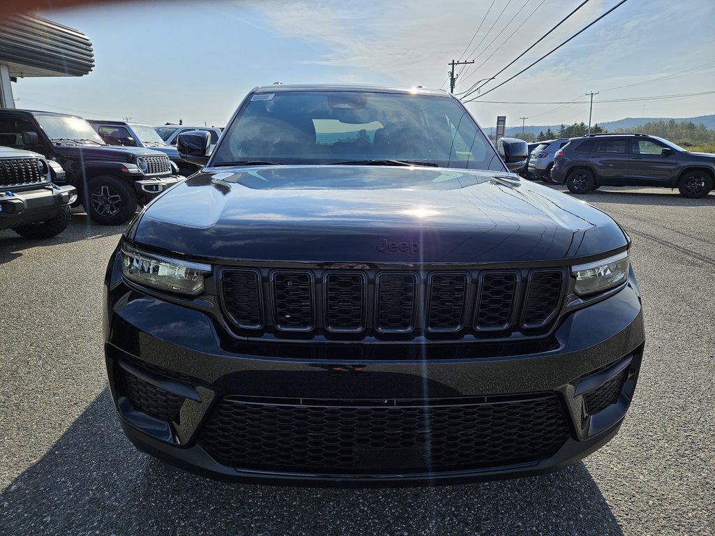 Grand Cherokee ALTITUDE 2024 à Carleton, Québec - 2 - w1024h768px