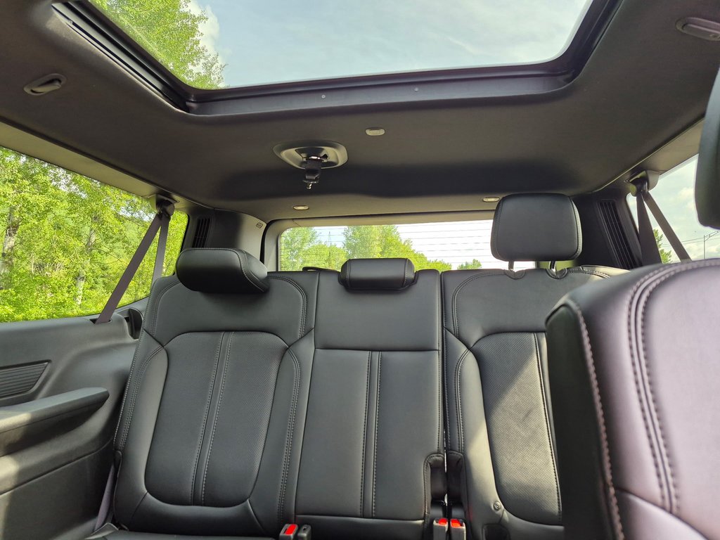 2025 Jeep Wagoneer L SERIES II CARBIDE in Carleton, Quebec - 7 - w1024h768px