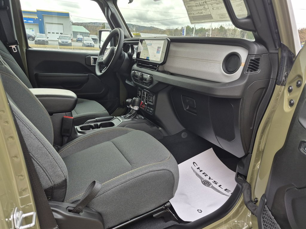 2025 Jeep WRANGLER 4-Door WILLYS in Carleton, Quebec - 7 - w1024h768px