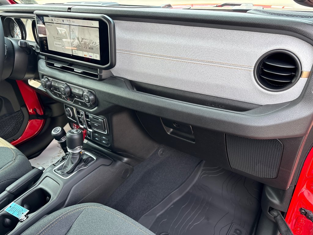 2025 Jeep WRANGLER 4-Door WILLYS in Carleton, Quebec - 13 - w1024h768px
