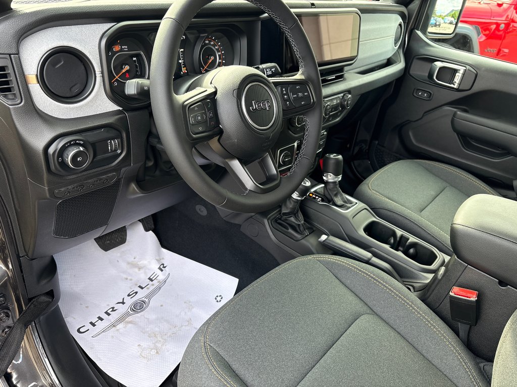 2025 Jeep WRANGLER 4-Door WILLYS in Carleton, Quebec - 9 - w1024h768px