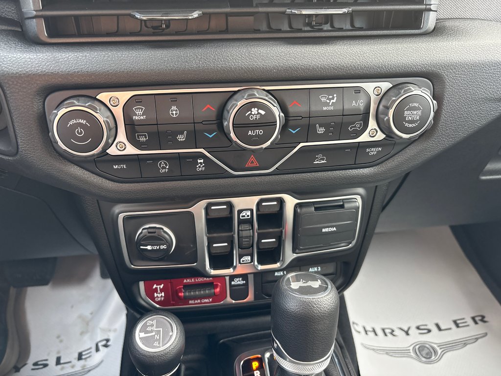 2025 Jeep WRANGLER 4-Door WILLYS in Carleton, Quebec - 12 - w1024h768px