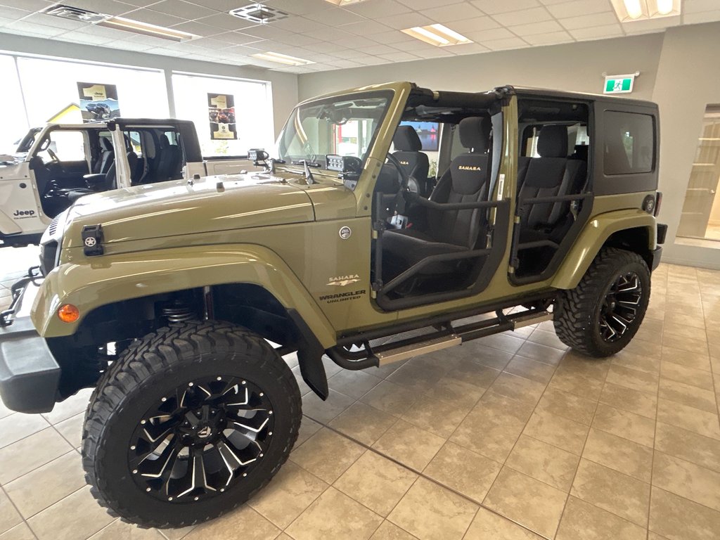 2013  Wrangler Unlimited Sahara in Carleton, Quebec - 5 - w1024h768px