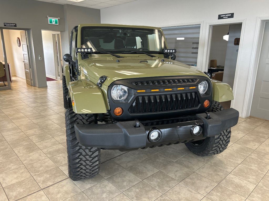 Wrangler Unlimited Sahara 2013 à Carleton, Québec - 2 - w1024h768px