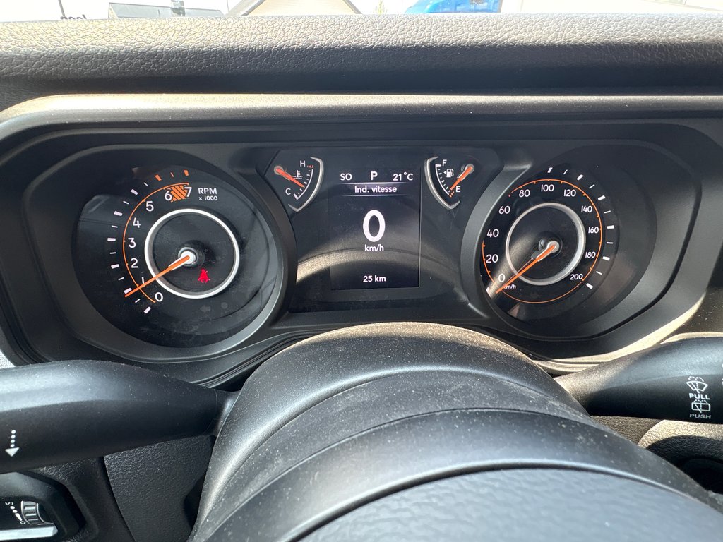 2025 Jeep Wrangler SPORT in Carleton, Quebec - 16 - w1024h768px