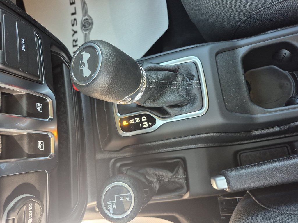 2025 Jeep Wrangler SPORT S in Carleton, Quebec - 9 - w1024h768px