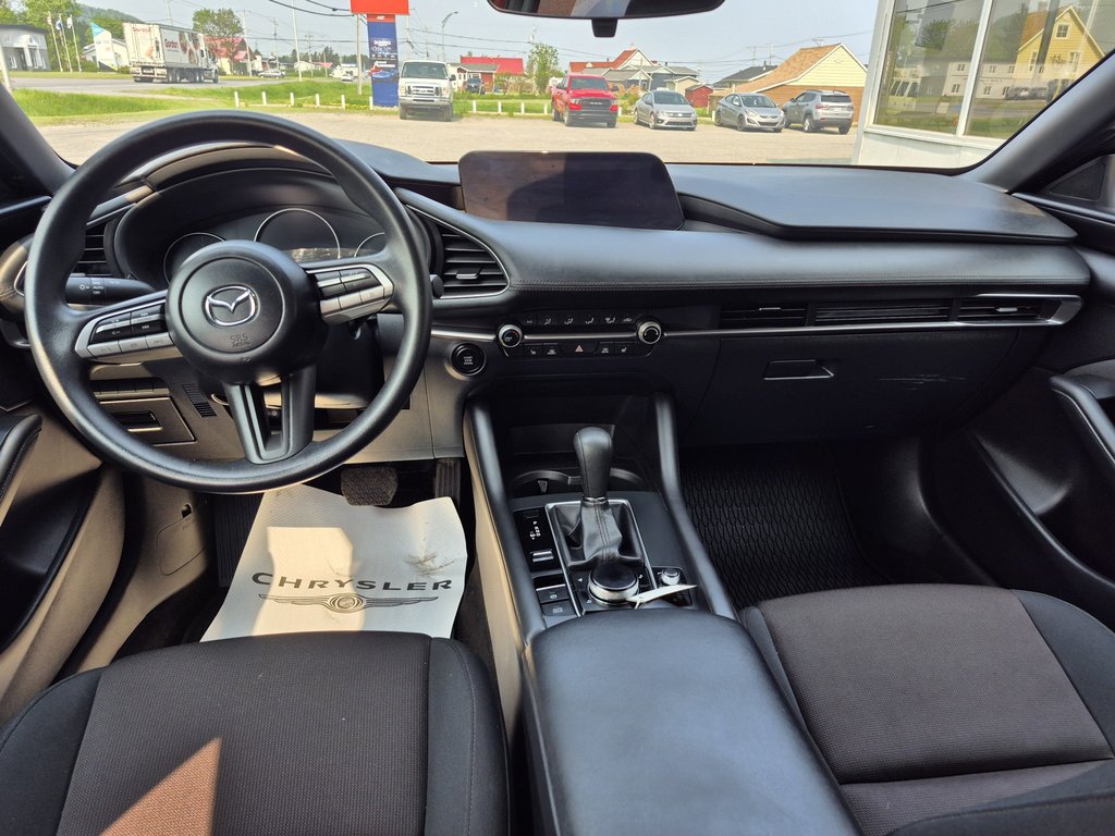 Mazda 3 Sport GX 2023 à Carleton, Québec - 9 - w1024h768px