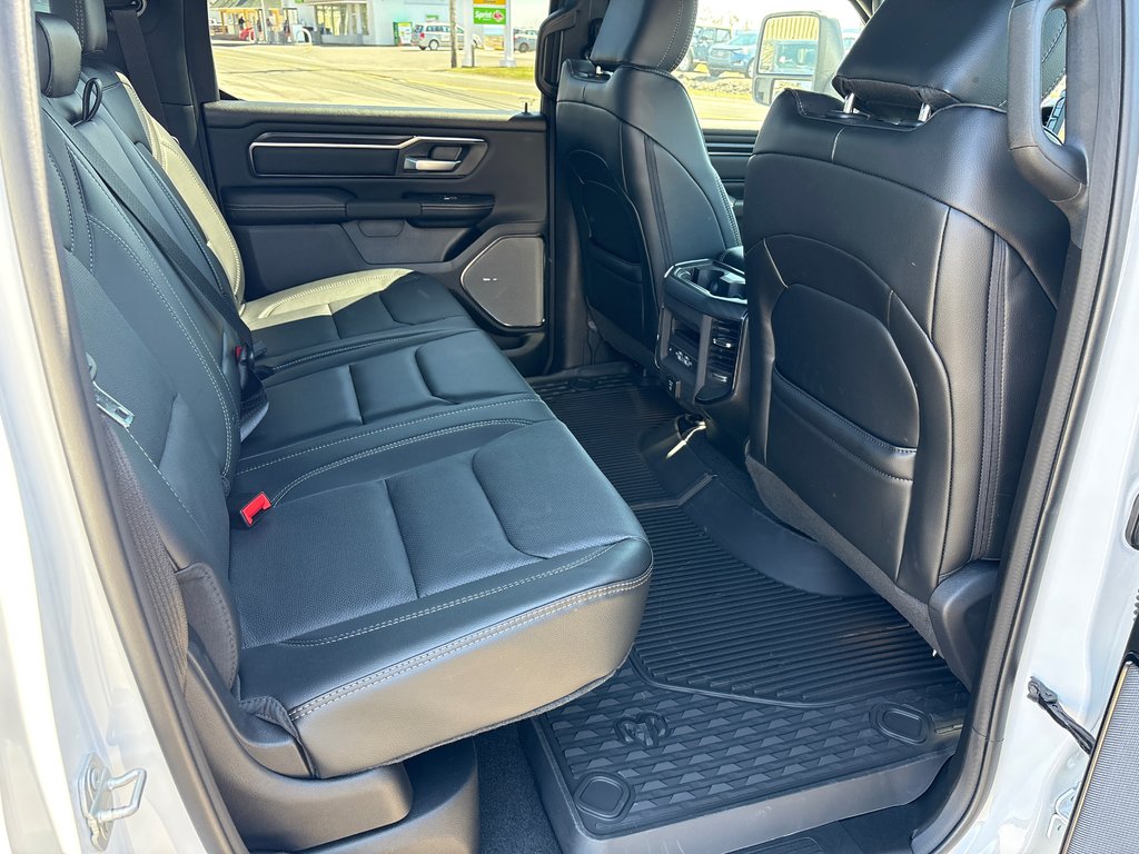 2025 Ram 1500 SPORT in Carleton, Quebec - 10 - w1024h768px