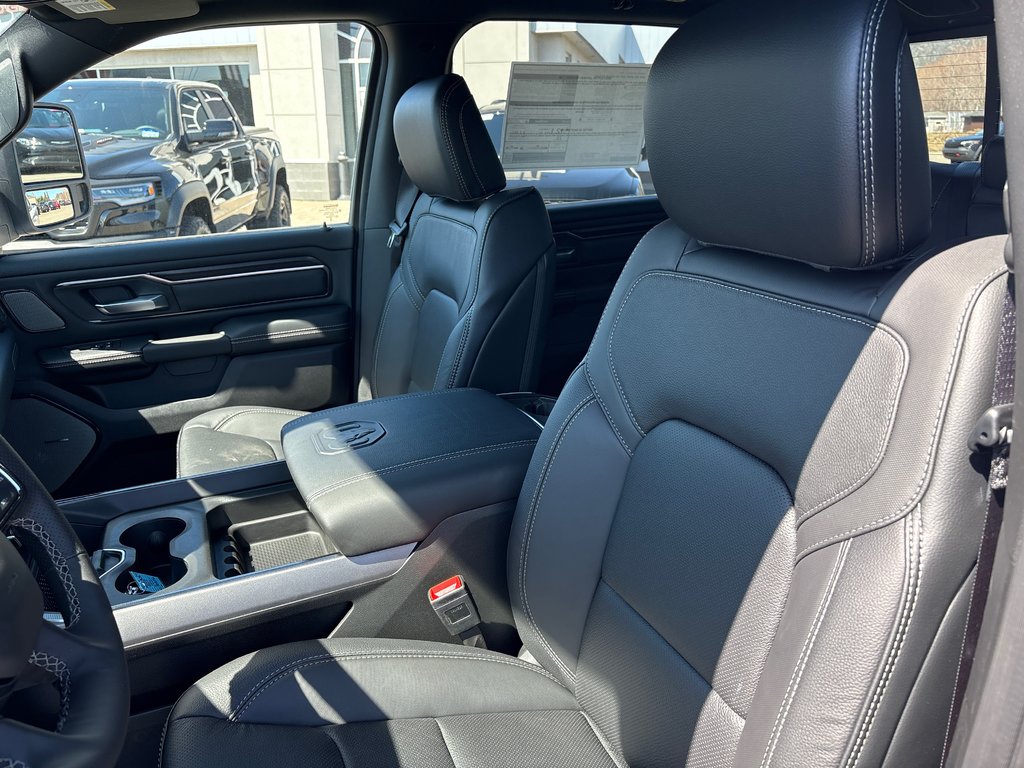 2025 Ram 1500 SPORT in Carleton, Quebec - 16 - w1024h768px