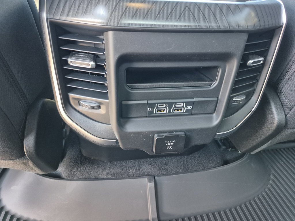 2025 Ram 1500 BIG HORN in Carleton, Quebec - 11 - w1024h768px