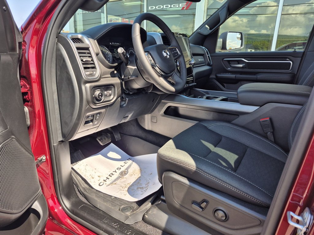 2025 Ram 1500 BIG HORN in Carleton, Quebec - 14 - w1024h768px