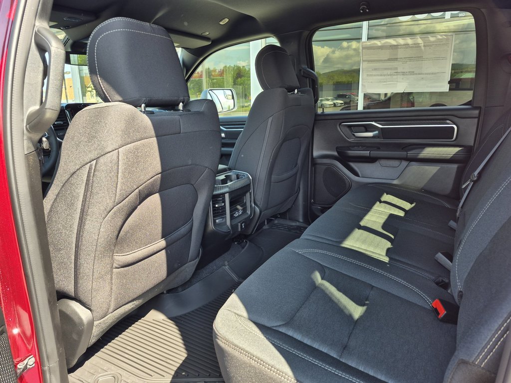2025 Ram 1500 BIG HORN in Carleton, Quebec - 9 - w1024h768px