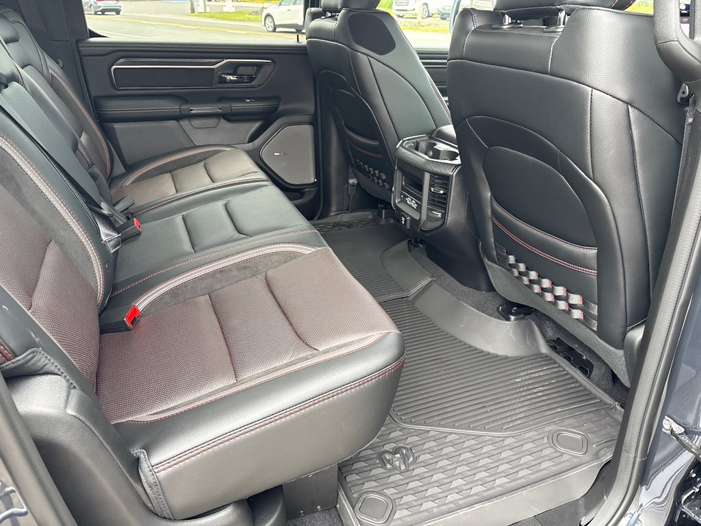 2025 Ram 1500 REBEL in Carleton, Quebec - 12 - w1024h768px