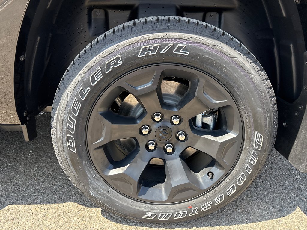 2025 Ram 1500 BIG HORN in Carleton, Quebec - 7 - w1024h768px