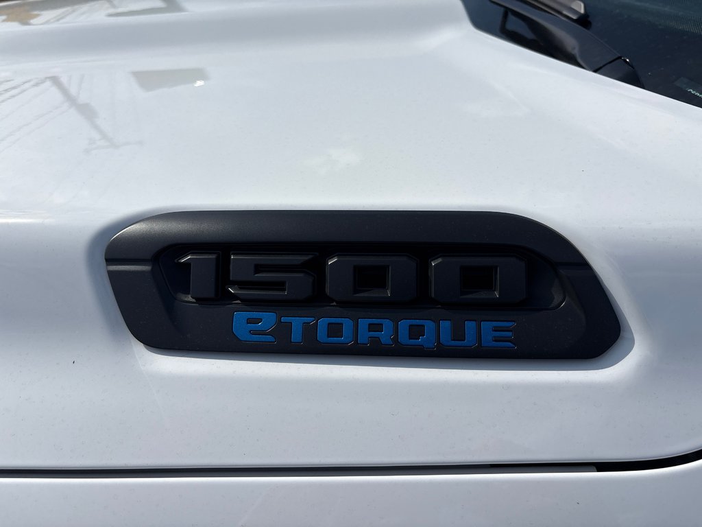 2025 Ram 1500 BIG HORN in Carleton, Quebec - 9 - w1024h768px