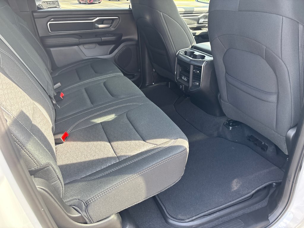 2025 Ram 1500 BIG HORN in Carleton, Quebec - 11 - w1024h768px