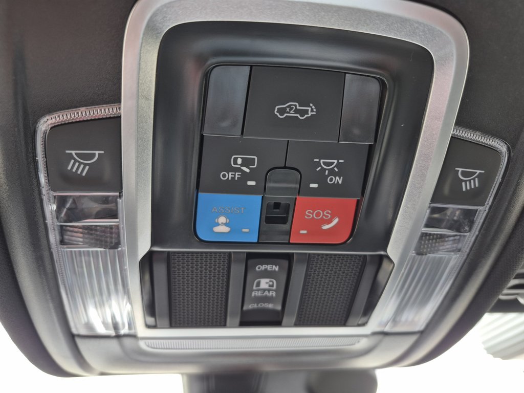 2025 Ram 1500 BIG HORN in Carleton, Quebec - 20 - w1024h768px