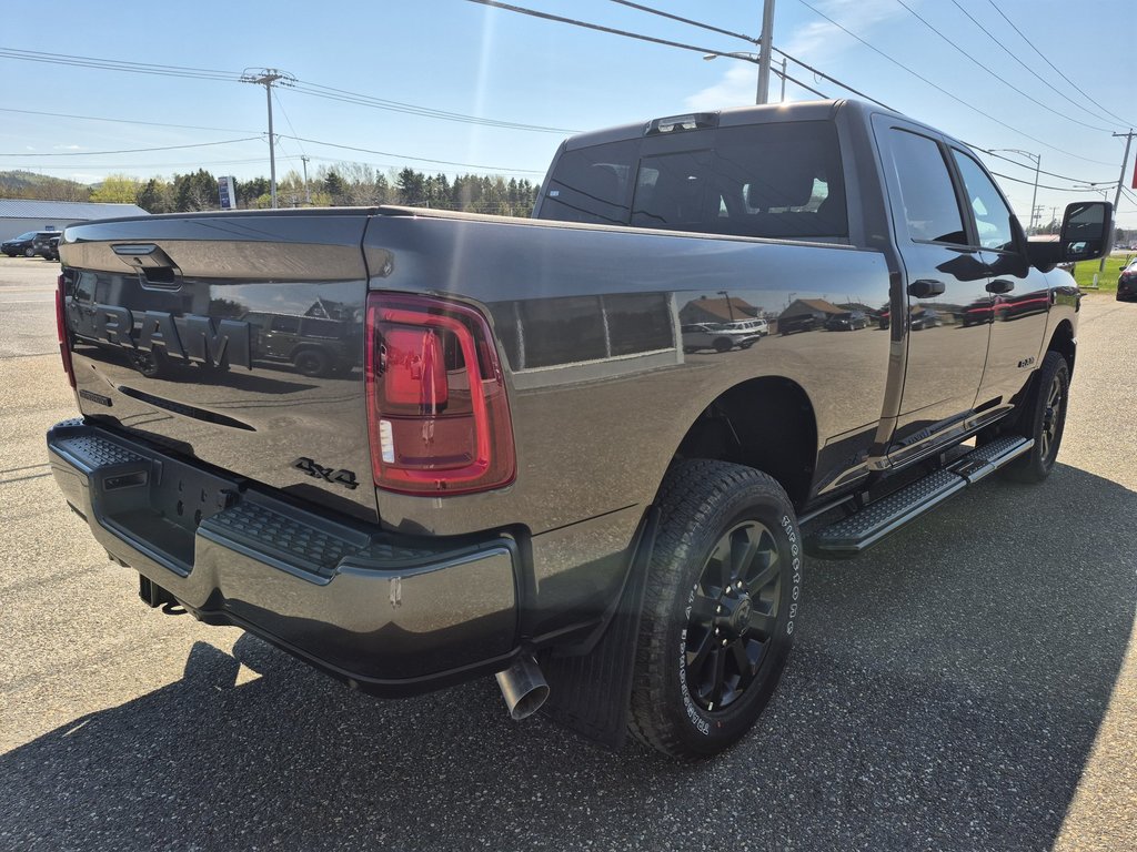 2025 Ram 2500 BIG HORN in Carleton, Quebec - 4 - w1024h768px