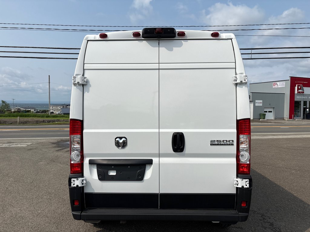 2025 Ram PROMASTER CARGO VAN 2500 TRADESMAN W/ PASS SEAT in Carleton, Quebec - 6 - w1024h768px