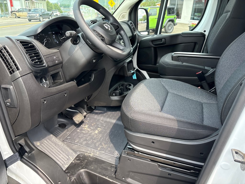 2025 Ram PROMASTER CARGO VAN 2500 TRADESMAN W/ PASS SEAT in Carleton, Quebec - 12 - w1024h768px
