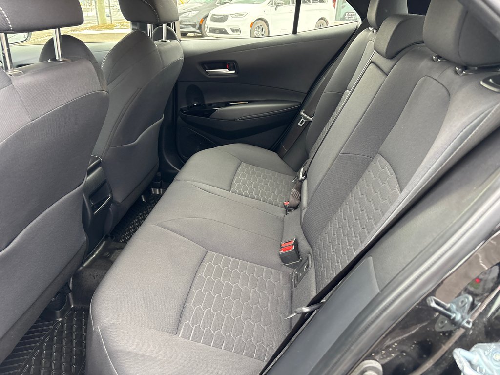 2021 Toyota Corolla Hatchback Black edition in Carleton, Quebec - 7 - w1024h768px