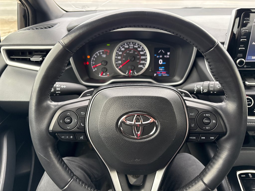 2021 Toyota Corolla Hatchback Black edition in Carleton, Quebec - 12 - w1024h768px