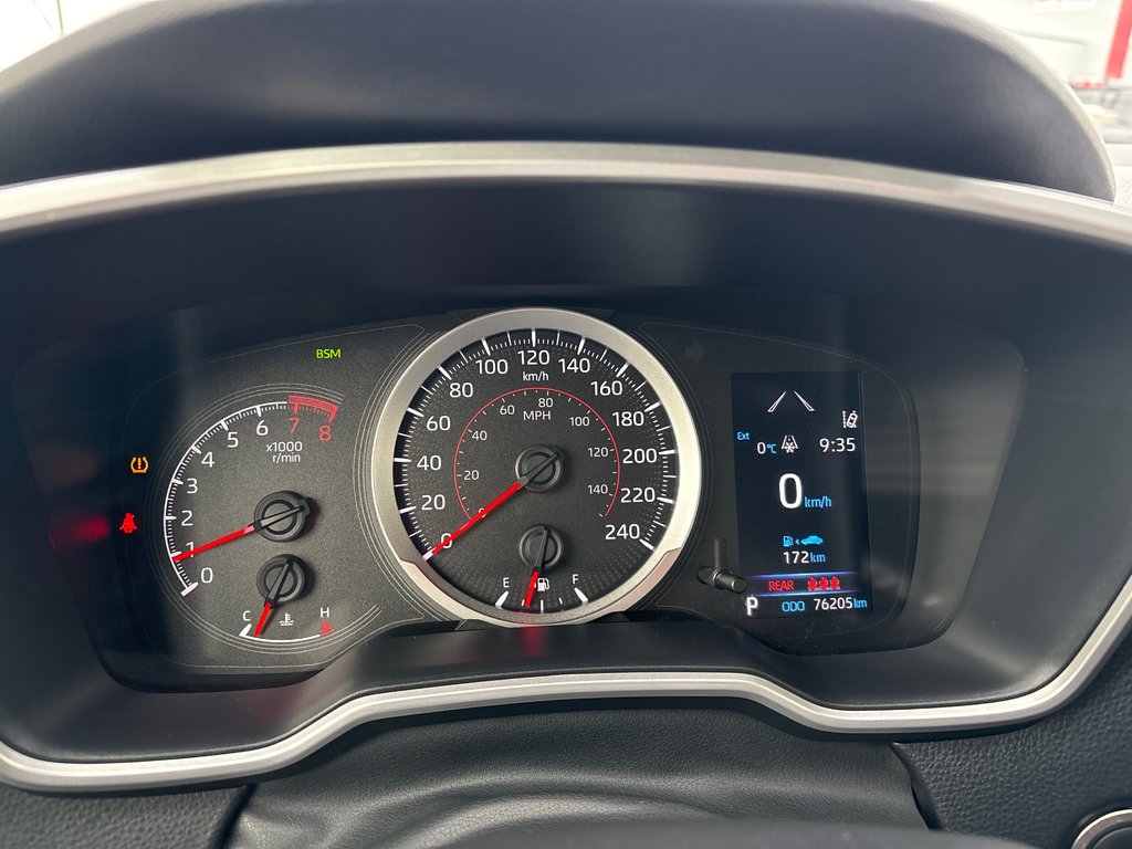 2021 Toyota Corolla Hatchback Black edition in Carleton, Quebec - 13 - w1024h768px