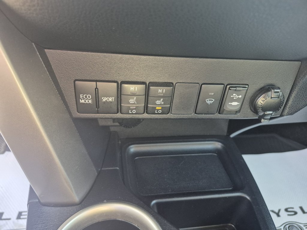Toyota RAV4 XLE 2015 à Carleton, Québec - 18 - w1024h768px