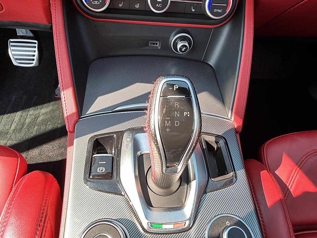 Alfa Romeo Stelvio Ti Sport AWD 2021 à St-Jean-Sur-Richelieu, Québec - 14 - w1024h768px