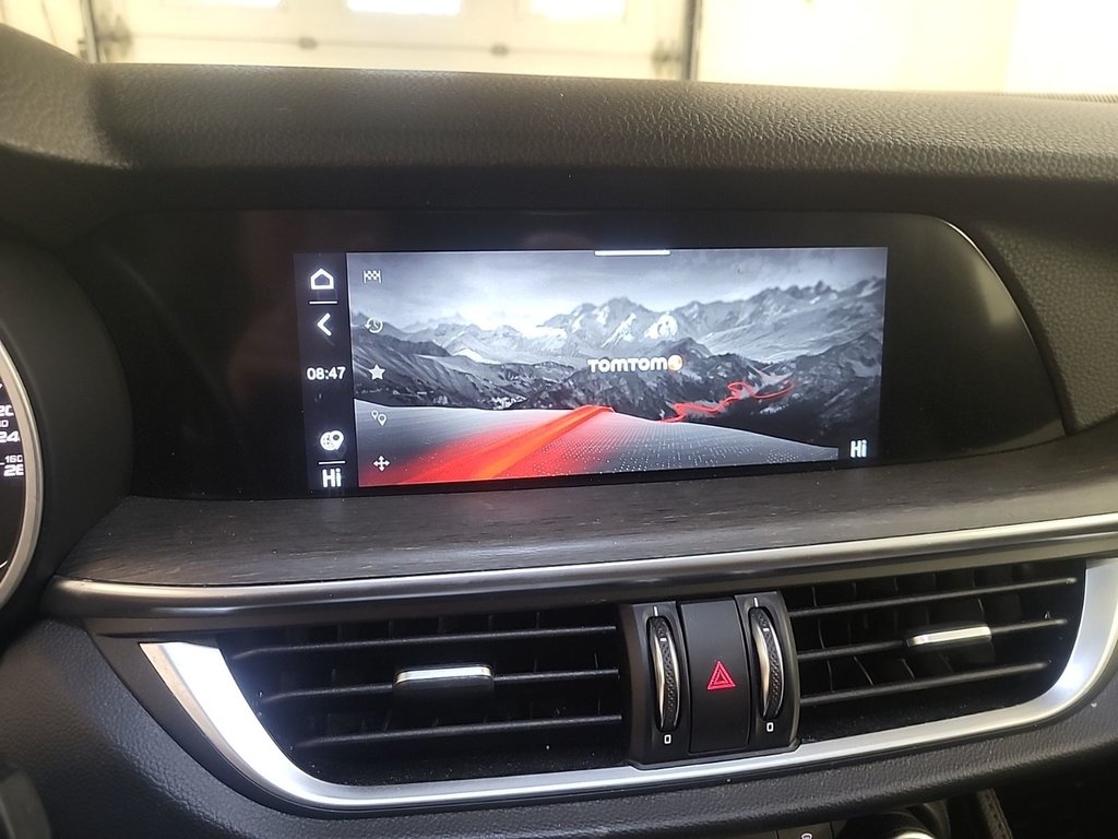 Alfa Romeo Stelvio AWD TOIT-PANORAMIQUE 2022 à St-Jean-Sur-Richelieu, Québec - 5 - w1024h768px