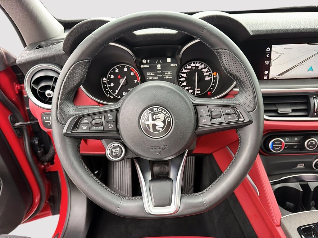 2021 Alfa Romeo Stelvio AWD TOIT-PANORAMIQUE in St-Jean-Sur-Richelieu, Quebec - 12 - w1024h768px