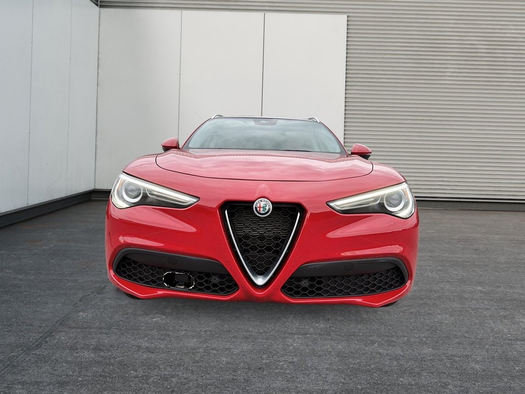 2021 Alfa Romeo Stelvio AWD TOIT-PANORAMIQUE in St-Jean-Sur-Richelieu, Quebec - 2 - w1024h768px