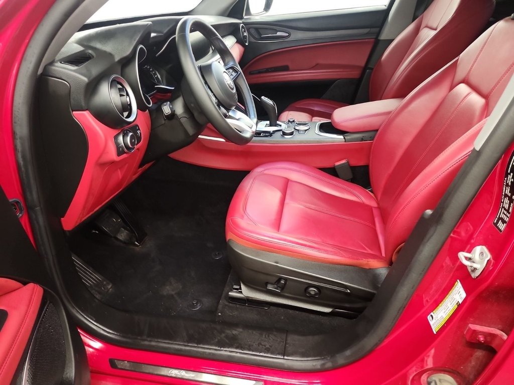 Alfa Romeo Stelvio AWD TOIT-PANORAMIQUE 2021 à St-Jean-Sur-Richelieu, Québec - 13 - w1024h768px