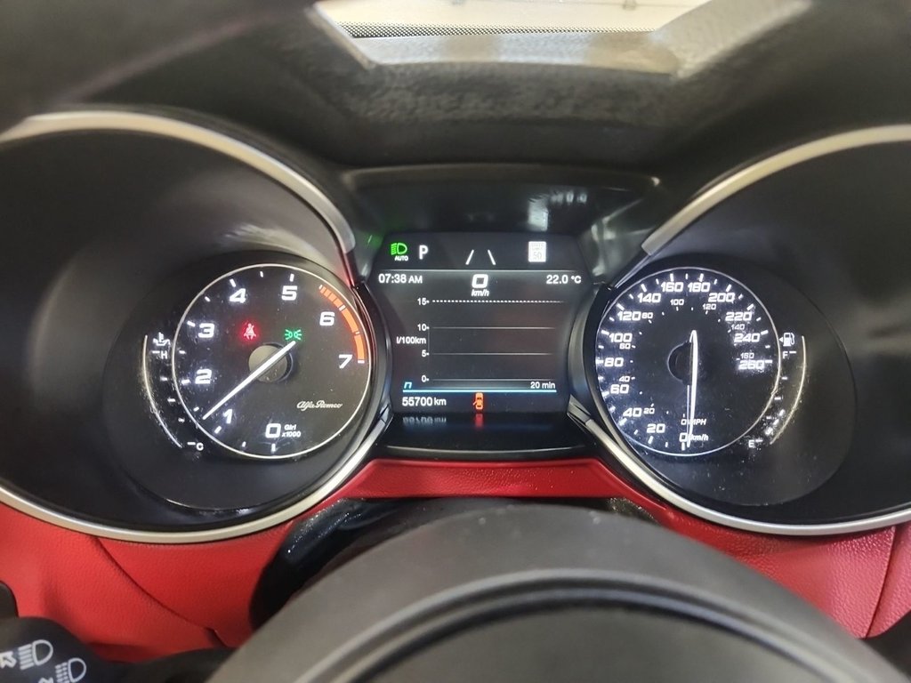 Alfa Romeo Stelvio AWD TOIT-PANORAMIQUE 2021 à St-Jean-Sur-Richelieu, Québec - 16 - w1024h768px