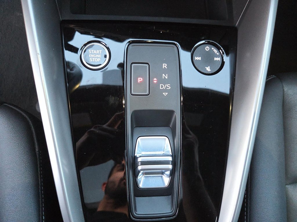 2023 Audi A3 SEDAN Komfort Quattro in St-Jean-Sur-Richelieu, Quebec - 15 - w1024h768px