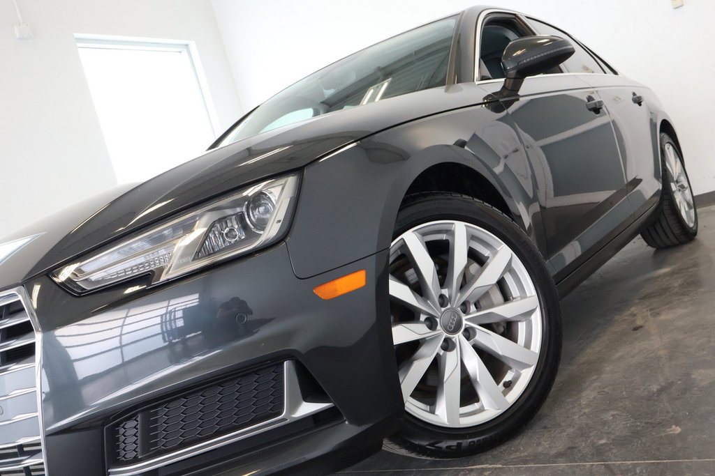 Audi A4 Sedan Komfort Quattro - Toit-Ouvrant - Cuir 2019 à St-Jean-Sur-Richelieu, Québec - 2 - w1024h768px