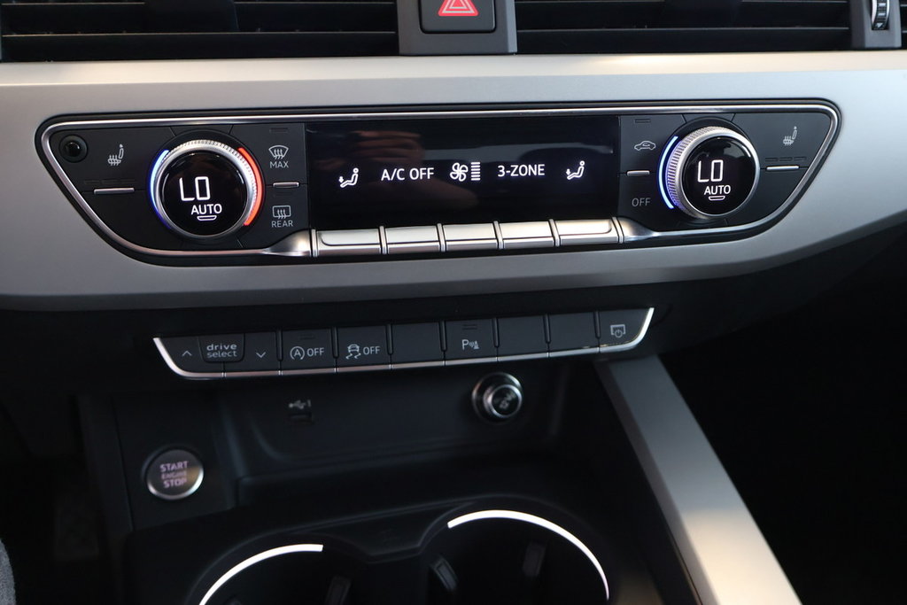 Audi A4 Sedan Komfort Quattro - Toit-Ouvrant - Cuir 2019 à St-Jean-Sur-Richelieu, Québec - 18 - w1024h768px
