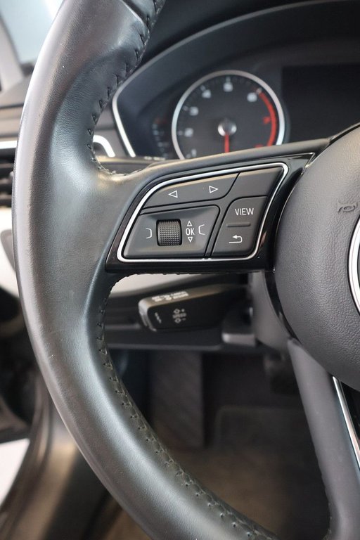 Audi A4 Sedan Komfort Quattro - Toit-Ouvrant - Cuir 2019 à St-Jean-Sur-Richelieu, Québec - 13 - w1024h768px